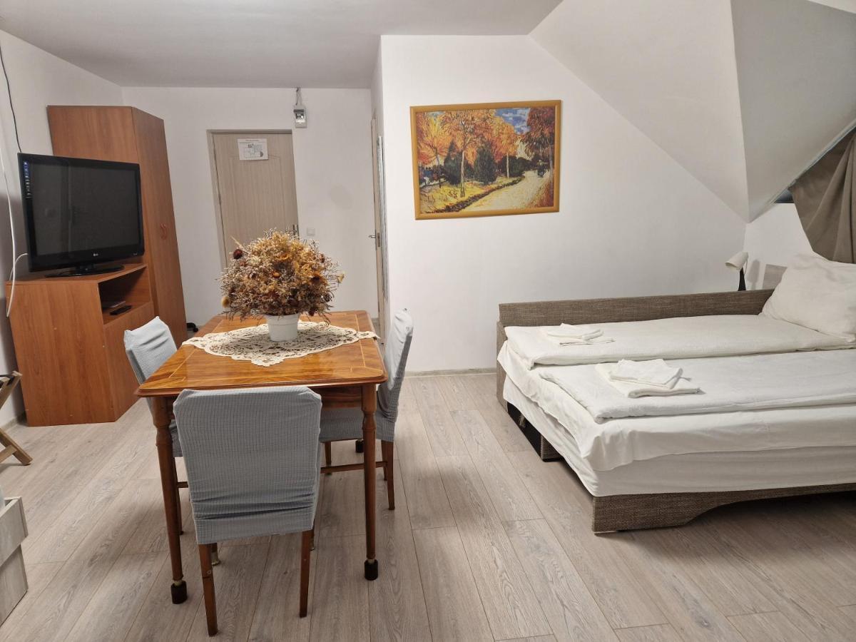Sepsi Relax Hotel Sfantu Gheorghe  ภายนอก รูปภาพ