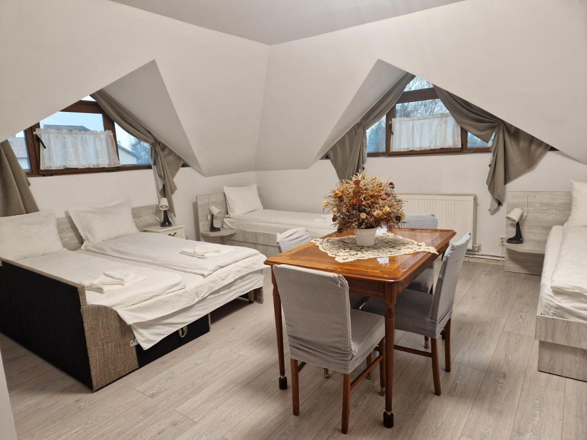 Sepsi Relax Hotel Sfantu Gheorghe  ภายนอก รูปภาพ