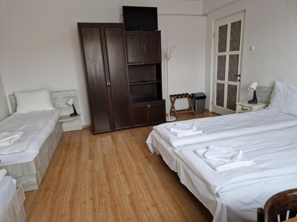 Sepsi Relax Hotel Sfantu Gheorghe  ภายนอก รูปภาพ