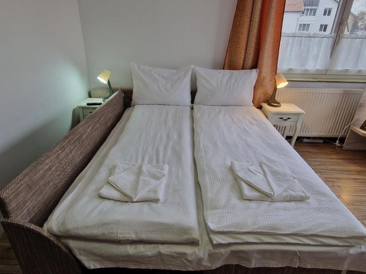 Sepsi Relax Hotel Sfantu Gheorghe  ภายนอก รูปภาพ