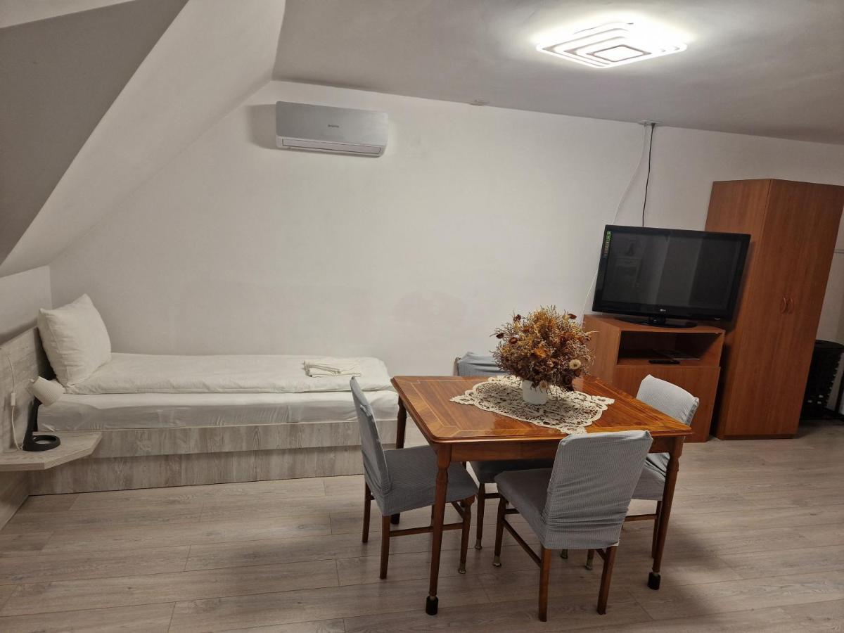 Sepsi Relax Hotel Sfantu Gheorghe  ภายนอก รูปภาพ