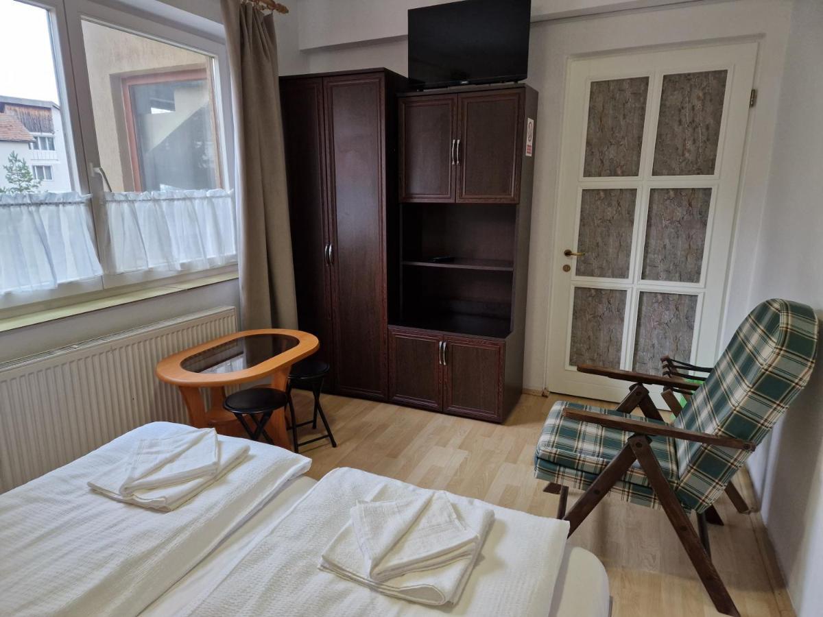 Sepsi Relax Hotel Sfantu Gheorghe  ภายนอก รูปภาพ