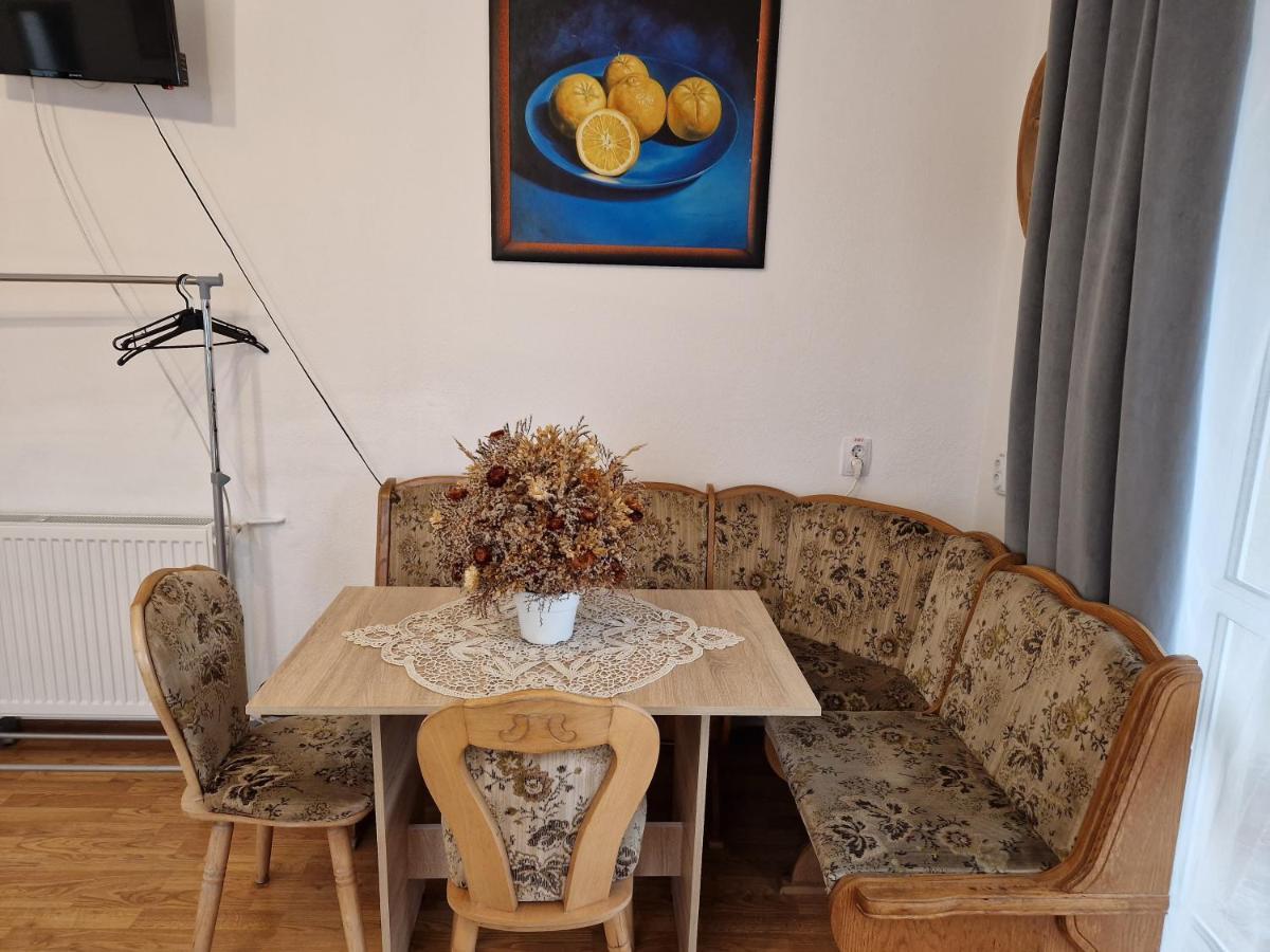 Sepsi Relax Hotel Sfantu Gheorghe  ภายนอก รูปภาพ